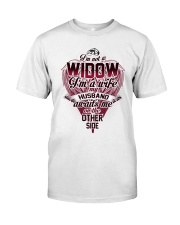 Im Not A Widow Classic T-Shirt thumbnail