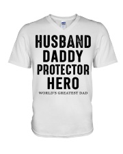 WORLD'S GREATEST DAD - PERFECT GIFT FOR DAD V-Neck T-Shirt tile