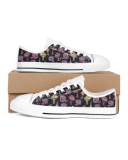 Mushroom Pattern Shoes Men's Low Top White Shoes thumbnail