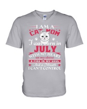 Cat mom V-Neck T-Shirt thumbnail