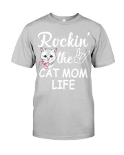 cat mom Classic T-Shirt tile