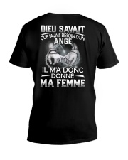 DIEU SAVAIT QUE J'AVAIS BESOIN D'UN ANGE V-Neck T-Shirt tile