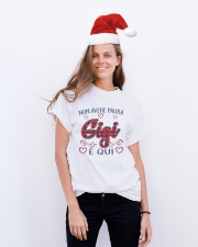 NON AVERE PAURA Classic T-Shirt lifestyle-holiday-crewneck-front-1