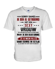 SORRY DAMES IK BEN AL GETROUWD V-Neck T-Shirt tile