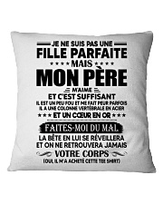 JE NE SUIS PAS UNE FILLE PARFAITE Square Pillowcase tile