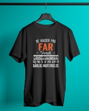 DE KALDER MIG FAR Classic T-Shirt lifestyle-mens-crewneck-front-3