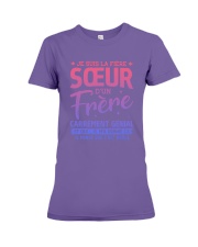 JE SUIS LA FIERE SOEUR D'UN FRERE Premium Fit Ladies Tee tile