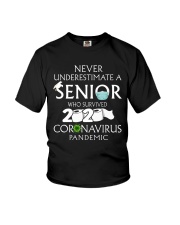 Nerver underestimate a Senior black shirt Youth T-Shirt thumbnail