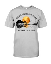 Ille-gal smile Classic T-Shirt front