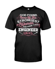 Proud to be The Wife Of A ENGINEER Classic T-Shirt thumbnail