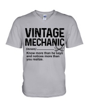 VINTAGE MECHANIC V-Neck T-Shirt tile