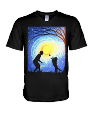 Fetch with man golden V-Neck T-Shirt thumbnail