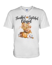 Thankful nurse V-Neck T-Shirt tile