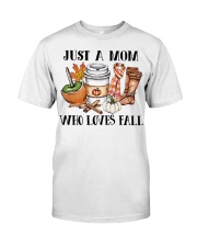 MOM Classic T-Shirt tile