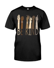 Be kind Classic T-Shirt front