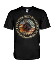She's a good girl loves her mama V-Neck T-Shirt tile