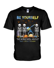 Be yourself V-Neck T-Shirt tile