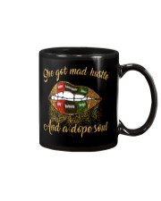 She got mad hustle Mug tile
