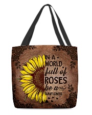 In a world full of roses All-over Tote back