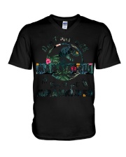 Don't mess with Mamasaurus V-Neck T-Shirt tile