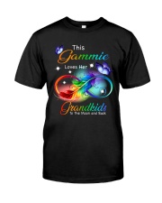 This Gammie Loves Grandkids To The Moon And Back Classic T-Shirt front