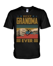 GRANDMA AND GRANDCHILDREN - TSHIRT V-Neck T-Shirt thumbnail