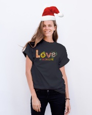 GRANDMA - VINTAGE - MIMI LIFE Classic T-Shirt lifestyle-holiday-crewneck-front-1