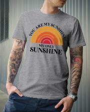 To My Daghter - You Are My Sunshine - T-shirt Classic T-Shirt lifestyle-mens-crewneck-front-6