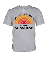 To My Daghter - You Are My Sunshine - T-shirt V-Neck T-Shirt tile