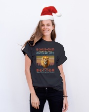 T-SHIRT - TO MY BONUS DAD - LION Classic T-Shirt lifestyle-holiday-crewneck-front-1