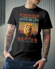 T-SHIRT - TO MY BONUS DAD - LION Classic T-Shirt lifestyle-mens-crewneck-front-6