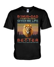 T-SHIRT - TO MY BONUS DAD - LION V-Neck T-Shirt tile