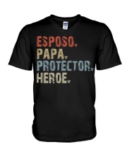 esposo-papa-protector-heroe V-Neck T-Shirt tile