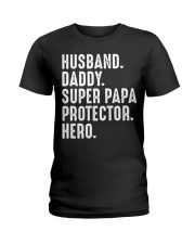 Super Papa - Protector - Hero Ladies T-Shirt tile