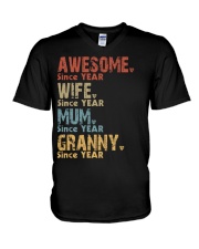 Mum Granny - v56 V-Neck T-Shirt tile