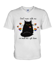 Don't mess with me V-Neck T-Shirt tile