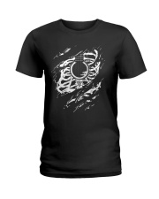 Skelton Ladies T-Shirt tile