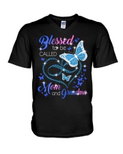Blessed Mom and Grandma V-Neck T-Shirt tile