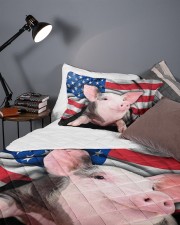 Pig American Flag Quilt Bed Set Queen Quilt Bed Set aos-queen-quilt-bed-set-lifestyle-front-09
