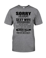 March Woman Classic T-Shirt front
