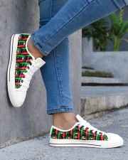 Cane Corso Women's Low Top White Shoes aos-complex-women-white-low-shoes-lifestyle-18