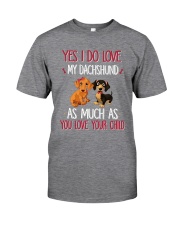 Dachshund D9 Classic T-Shirt front