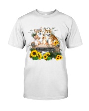 Corgis sitting on a car sunflower - for corgi lover Classic T-Shirt tile