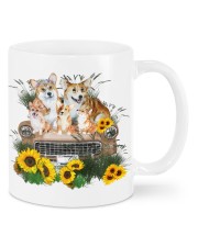 Corgis sitting on a car sunflower - for corgi lover Mugs tile