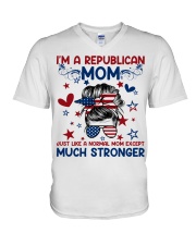 I'm a republican mom V-Neck T-Shirt tile