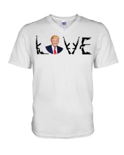 Love Trump V-Neck T-Shirt tile