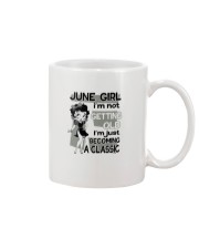 June Queen 1599 72 Mug tile