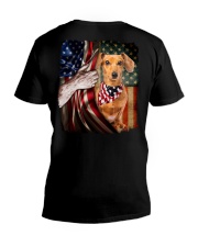 DACHSHUND WITH USA FLAG V-Neck T-Shirt tile