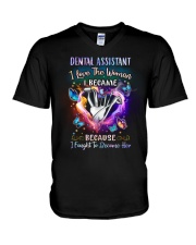 DENTAL ASSISTANT I LOVE THE WOMAN V-Neck T-Shirt tile
