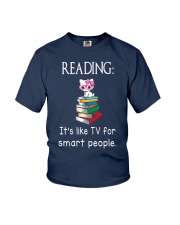 Cat reading book - Tv for smart people Youth T-Shirt thumbnail